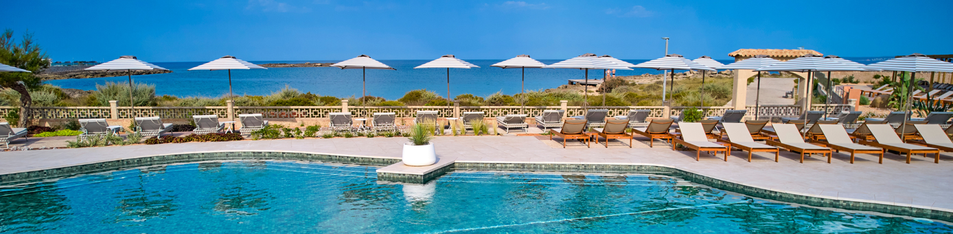 Seminarräume im Universal Grand Leon & Spa Pool mit Meerblick in Colonia Sant Jordi