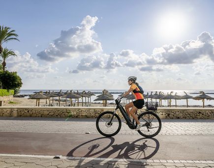 Universal Mallorca Travel Schweizer Familie E-Bike Reisen Mallorca Universal Hotel Perla S'Illot