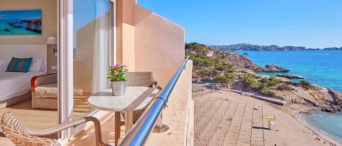 Universal Mallorca Travel Angebote ab Friedrichshafen