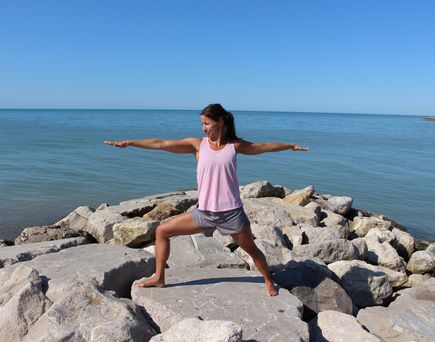 Universal Mallorca Travel Yoga auf Mallorca Universal hotel lido park & spa paguera peguera yoga yogareise vinyasaflow hathayoga poweryoga meditation body toning rückenfit yoga am meer yoga am strand themenreise