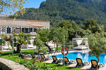 Universal Mallorca Travel Parnterhotel Familienhotel Finca Binibona Parc Natural Caimari