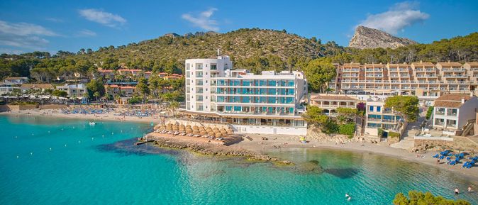 Universal Mallorca Travel Universal Hotel Aquamarin Hotel direkt am Meer Mallorca Sant Elm