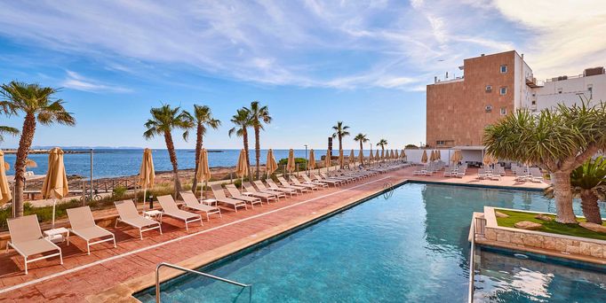 Universal Mallorca Travel Universal Hotel Aquamarin Sant Elm Beach Club Mallorca 