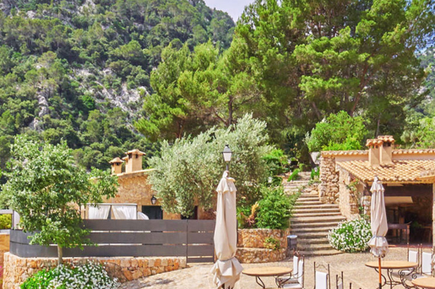 Universal Mallorca Travel Parnterhotel Familienhotel Finca Albellons Parc Natural in Caimari