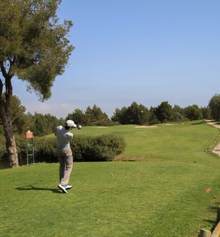 T Golf Palma Puntiro ist ein 18-Loch-Golfplatz mit Par 71 und Golf-Akademie