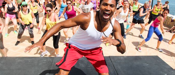 universal Mallorca Travel Zumba