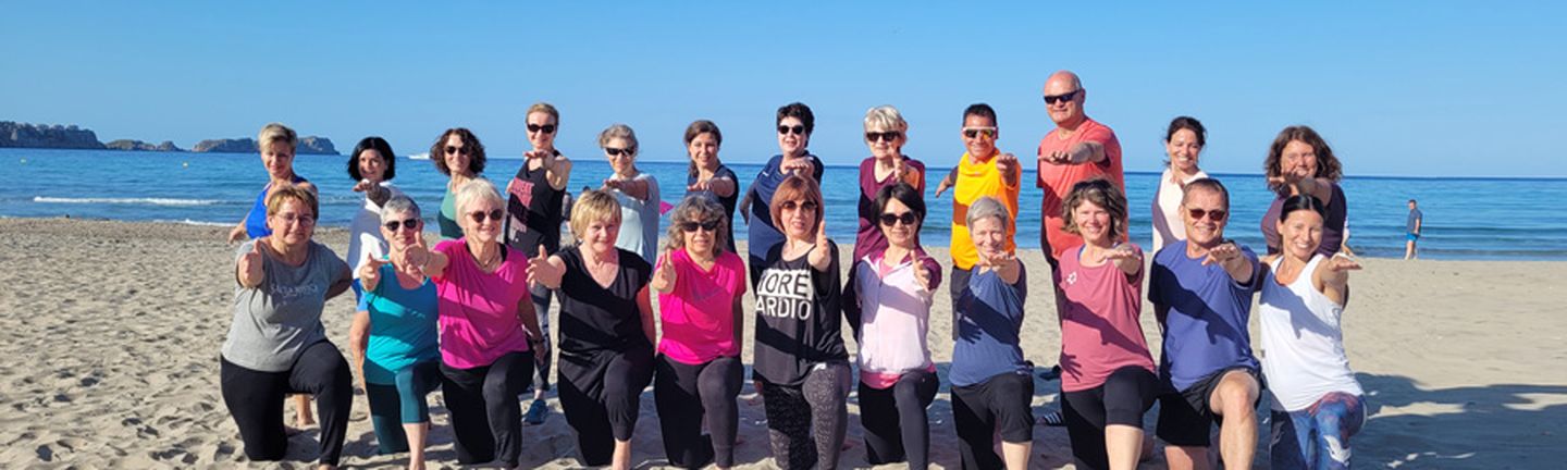 Universal Mallorca Travel Yoga auf Mallorca Universal hotel lido park & spa paguera peguera yoga yogareise vinyasaflow hathayoga poweryoga meditation body toning rückenfit yoga am meer yoga am strand themenreise