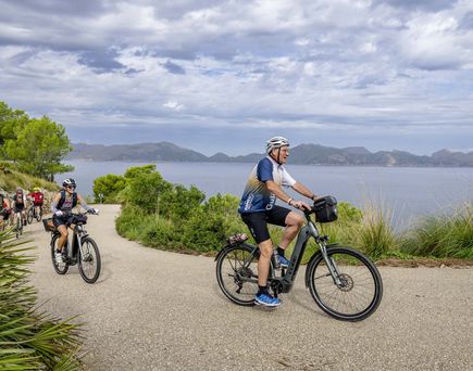 Universal Mallorca Travel Schweizer Familie E-Bike Reisen Mallorca Universal Hotel Perla S'Illot