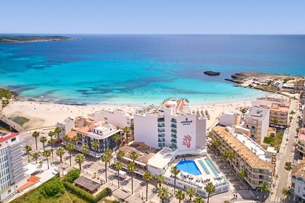 Universal Hotel Perla in S'Illot Cala Moreia