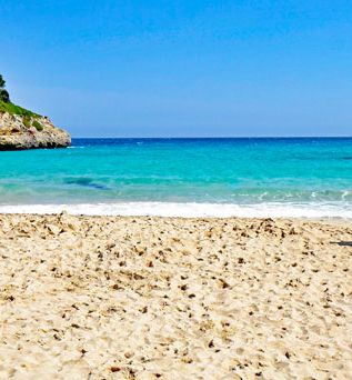 Universal Mallorca Travel Strand Sand Bucht Meer Wasser 