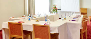 Seminarraum Universal Hotel Marques bietet Platz für bis zu 44 Personen in Colonia Sant Jordi