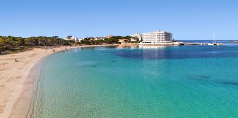 Universal Mallorca Ferien Universal Hotel Marques Colonia Sant Jordi Strand Meer türkisfarbenes Wasser