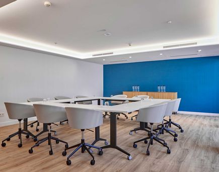 Seminarraum Faro Universal Grand Leon & Spa bietet Platz für bis zu 11 Personen