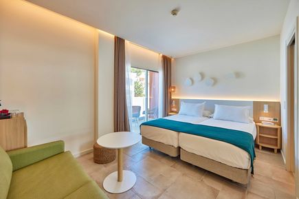 Doppelzimmer Land Universal Hotel Aquamarin Sant Elm Mallorca