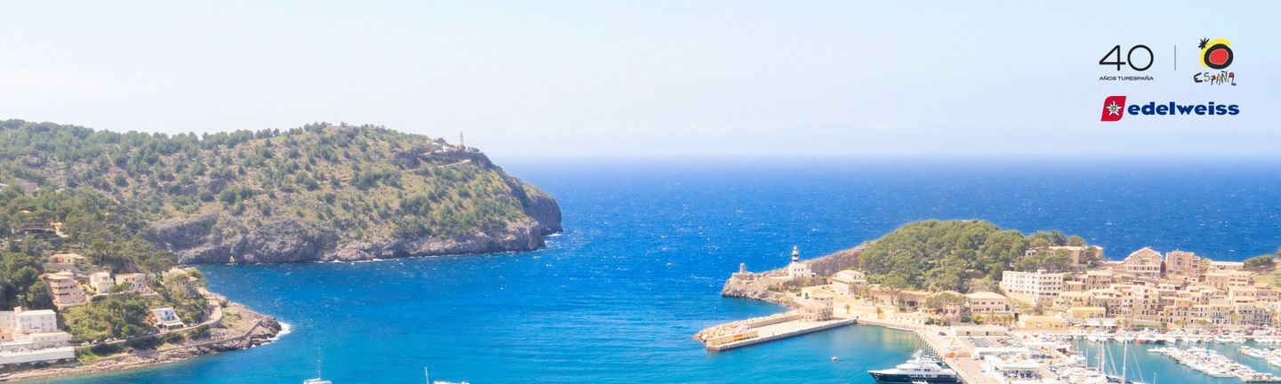 Wandern mit Blick auf das Meer Universal Mallorca Travel 