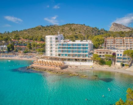 Universal Hotel Aquamarin Sant Elm Mallorca Meer hotel Berge 