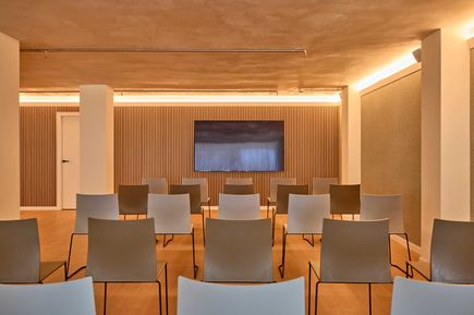 Universal Mallorca Travel Seminarraum Organisation Gruppe 